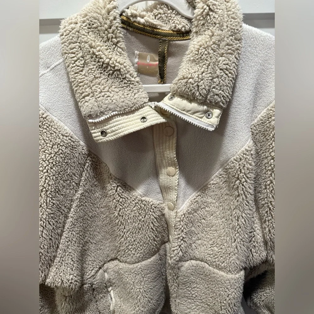 Free People Movement Sherpa Fleece Pullover Jacket Cream Snap Front Cozy Size S - Picture 3 of 5